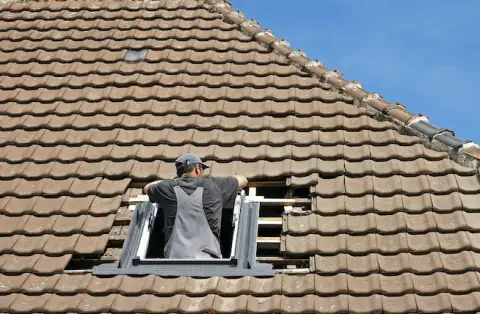 Pose de velux - Aure sur Mer